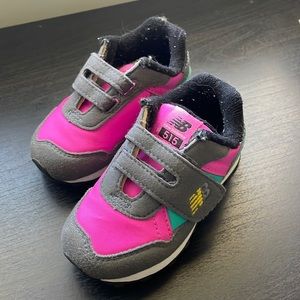 New Balance Velcro sneakers